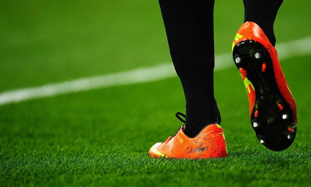 1 i not clean my football boots. Football skills. Best Football Shoes. Football Boots on Player. Nike t90 бутсы как у Вейн Руни.